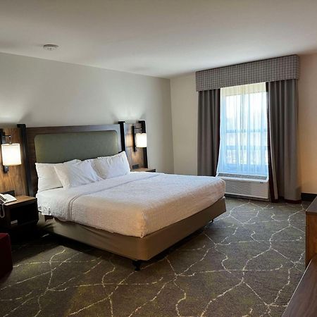 Hampton Inn & Suites Dobson Eksteriør billede