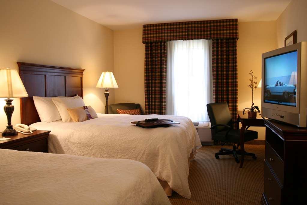 Hampton Inn & Suites Dobson Værelse billede