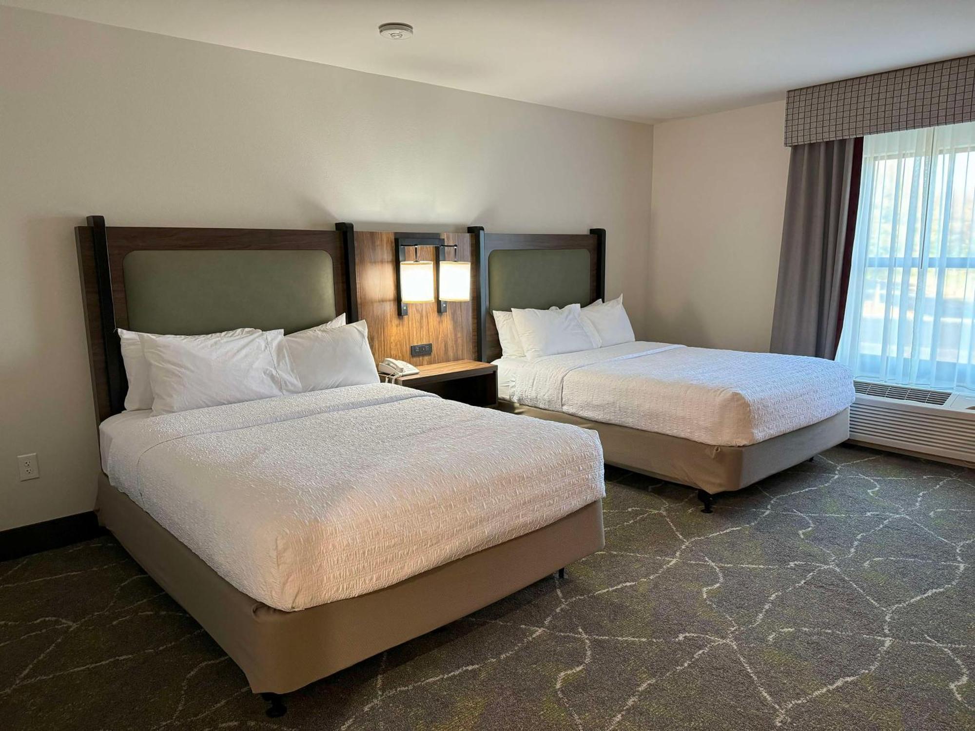 Hampton Inn & Suites Dobson Eksteriør billede