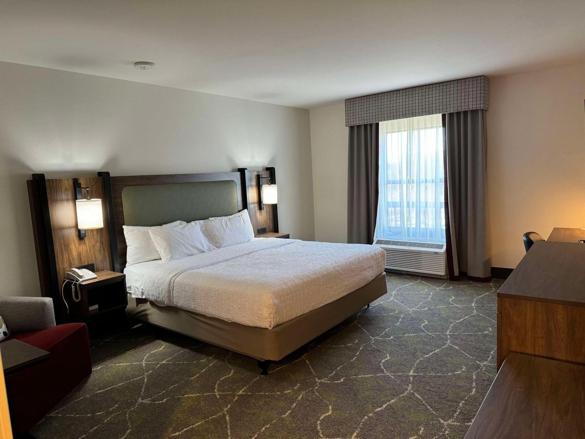 Hampton Inn & Suites Dobson Eksteriør billede